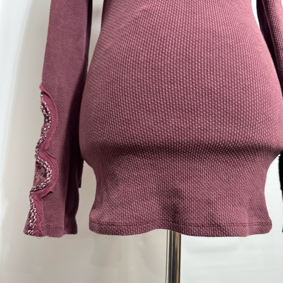Free People • Crafty Lace Cuff Long Sleeve Thermal Top Burgundy S - Picture 9 of 12